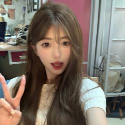 -HAIR HERE造型