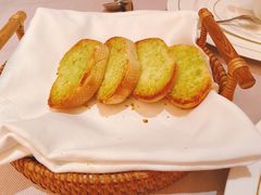 餐前面包-戈雅法餐厅(世界城广场店)