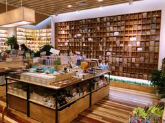 -猫的天空之城概念书店(印象城购物中心店)