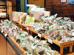-皇冠幸福里动物奶油生日蛋糕(汉口北店)