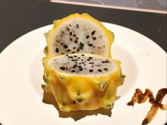 -雍容荟帝王蟹活龙虾展台自助(IFS黑金店)