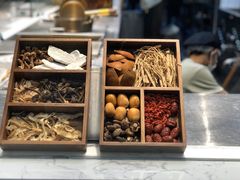 -六少·猪肚包鸡火锅(卓悦INTOWN店)