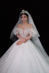 -拉瑞娜LaReine婚纱礼服高级定制