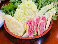 -菌之家·专业纯野生菌火锅·特色炒菌