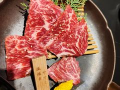 -山川小町·极番烧肉(新地假日广场店)