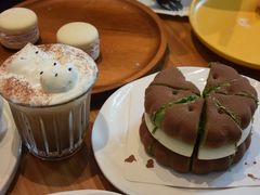 -DOUBLE HAPPINESS 双喜面包咖啡