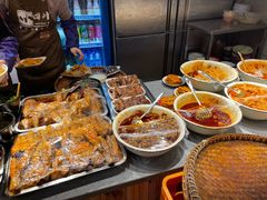 -爆炸头阿姨小四川正宗川味小吃(无任何分店)