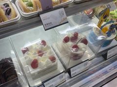 -皇冠幸福里动物奶油生日蛋糕(中山大道二中店)