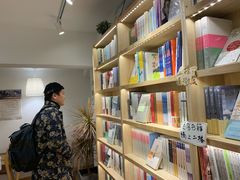 -猫的天空之城概念书店(束河店)