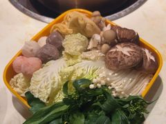 -润园四季椰子鸡火锅(卓越INTOWN店)