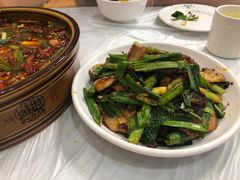 -乡土特色.冷锅鱼.牦牛肉汤锅