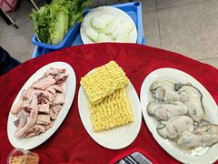 -花苑美食横琴生蚝火锅(拱北粤华路店)
