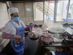 -正宗杨记普洱酸醋米线(总店)