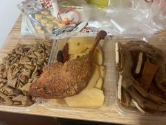 -绝味鸭脖(石路步行街店)