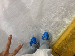 -正佳冰河湾真冰滑冰场