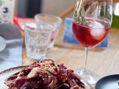 布拉塔奶酪色拉配落地球-BOR Eatery(安福路店)