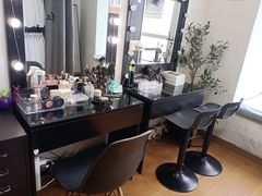 -红像馆连锁精致证件照职场照(中关村店)