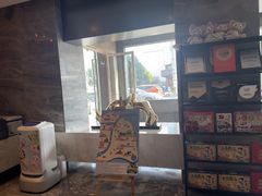 -麦新格精品酒店(上海国际旅游度假区川沙地铁站店)