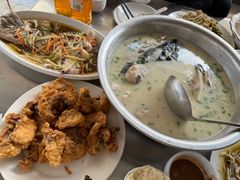 -美顺香食府鱼头老店(雪野湖店)