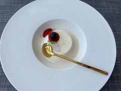 -MONICH牛排融合餐厅(和义大道购物中心店)