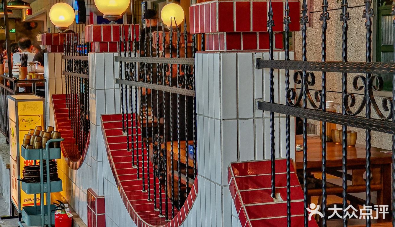 终于吃到这家重庆火锅🙈排队一小时果然值