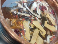 -一善菌·云南菌汤·云南菜(银泰城店)