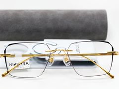 -潘多拉眼镜·蔡司依视路明月(潘家园店)