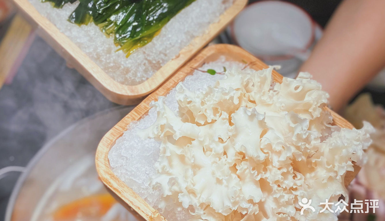 佛山探店｜秋冬滋润养颜首选花胶椰子鸡！