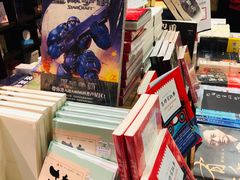 -钟书阁(松江泰晤士小镇店)