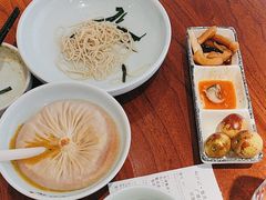 -裕兴记•蟹黄面馆(人民广场店)