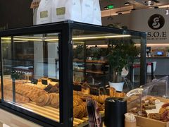 面包甜点陈列柜-熊叔熊婶面包房(团结湖店)