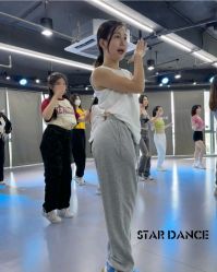 -STAR舞蹈工作室