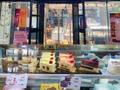 面包甜点陈列柜-皇后西斯汀(千姿汇店)