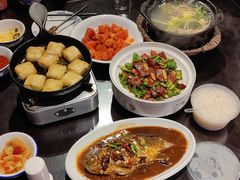 -临街徽菜馆·正宗黄山味