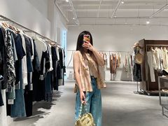 -洪小鹏生活美学馆(领SHOW天地店)