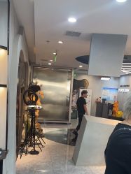 -TOP HAIR SALON