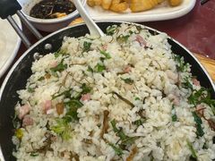 -侬佳蒸菜馆(听潮店)