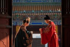 -雪中彩影婚纱摄影·微光艺术中心