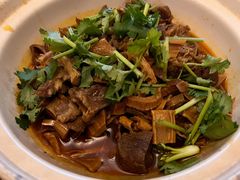 方竹笋烧牛腩-丫口花园餐厅·融合菜