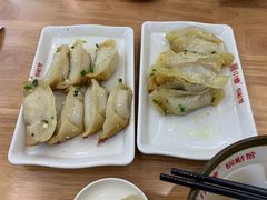 -小姜锅贴(凤凰街店)