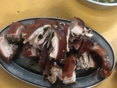 -四更周店烤乳猪