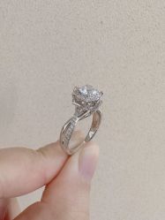 -Zbird钻石小鸟·钻戒婚戒定制高端珠宝私人定制中心