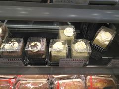 -红宝石·鲜奶小方·海派西点房(南丹店)