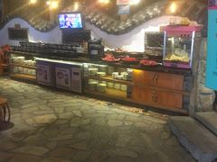 -老牌坊云南鱼豆花火锅(爱建店)