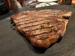 -恰餐厅及酒吧 CHAR Bar & Grill (北京丽都皇冠假日店)