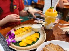 -Dang restaurant (patong phuket)