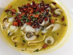 -香山湖家家宴(中山陵店)