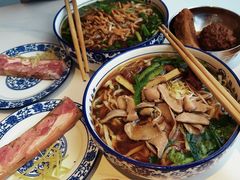 -镇南锅盖面馆(解放路店)