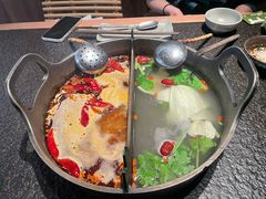 -三出山火锅(南京万象天地店)