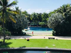 -三亚湾海居铂尔曼度假酒店